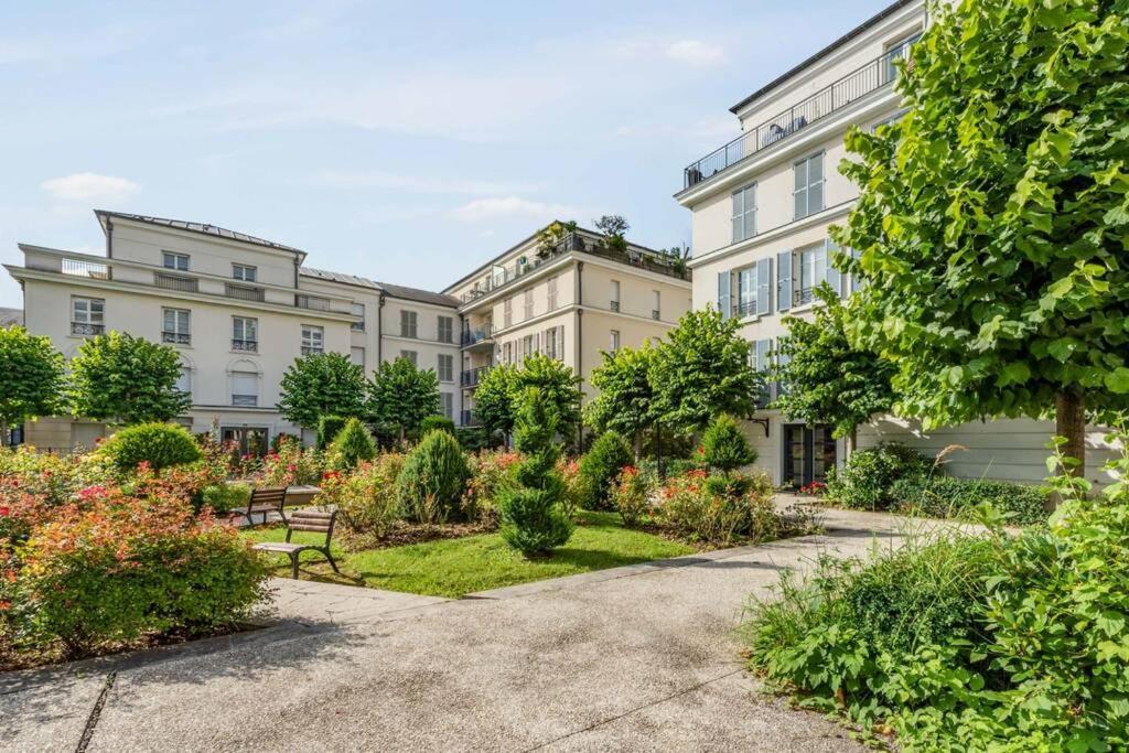 Cour Royal Apartment Near Disneyland Bmyguest Chessy  Exterior photo
